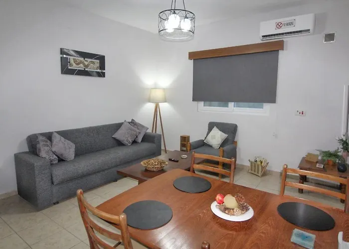 Fridas - Location In Famagusta Near Old Town Famagusta (Northern Cyprus)