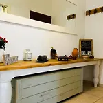 Fridas - Location In Famagusta Near Old Town