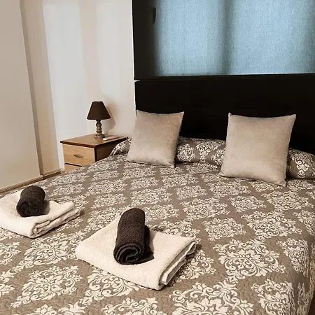 Daire Fridas - Location In Famagusta Near Old Town