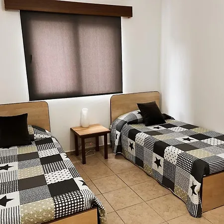 Fridas - Location In Famagusta Near Old Town Gazimağusa