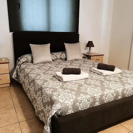 Apartment Fridas - Location In Famagusta Near Old Town *
