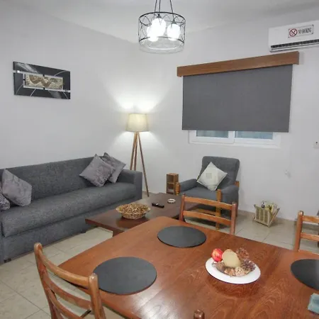 Fridas - Location In Famagusta Near Old Town Famagusta (Northern Cyprus)