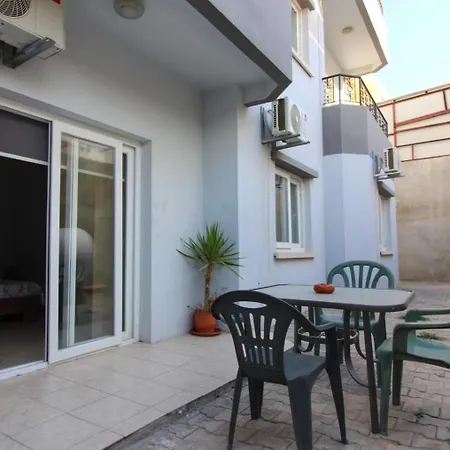 Fridas - Location In Famagusta Near Old Town Apartment