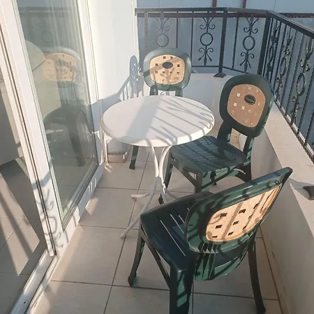 Fridas - Location In Famagusta Near Old Town Apartment
