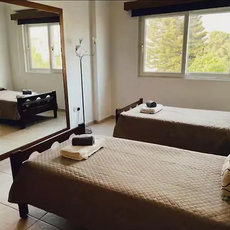 Daire Fridas - Location In Famagusta Near Old Town *