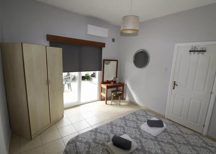 Fridas - Location In Famagusta Near Old Town Apartmán *