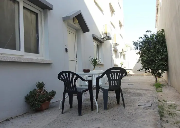 Fridas - Location In Famagusta Near Old Town