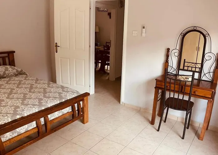 Fridas - Location In Famagusta Near Old Town * 파마구스타