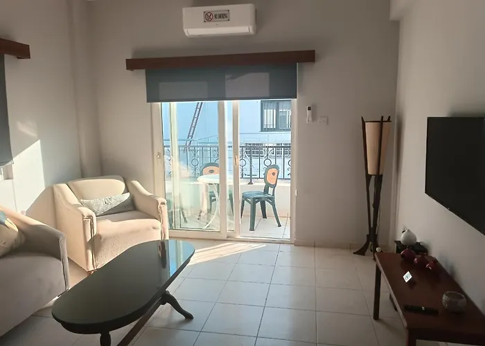 아파트 Fridas - Location In Famagusta Near Old Town 파마구스타