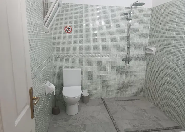 Fridas - Location In Famagusta Near Old Town