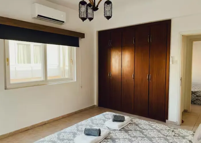 Fridas - Location In Famagusta Near Old Town