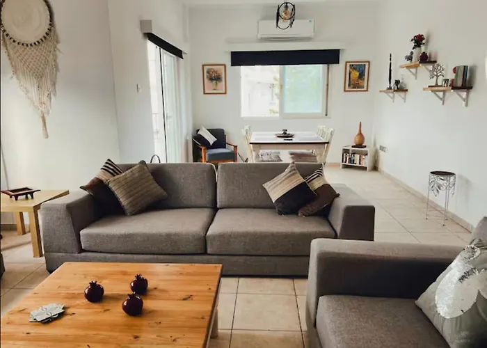 Fridas - Location In Famagusta Near Old Town 아파트 *